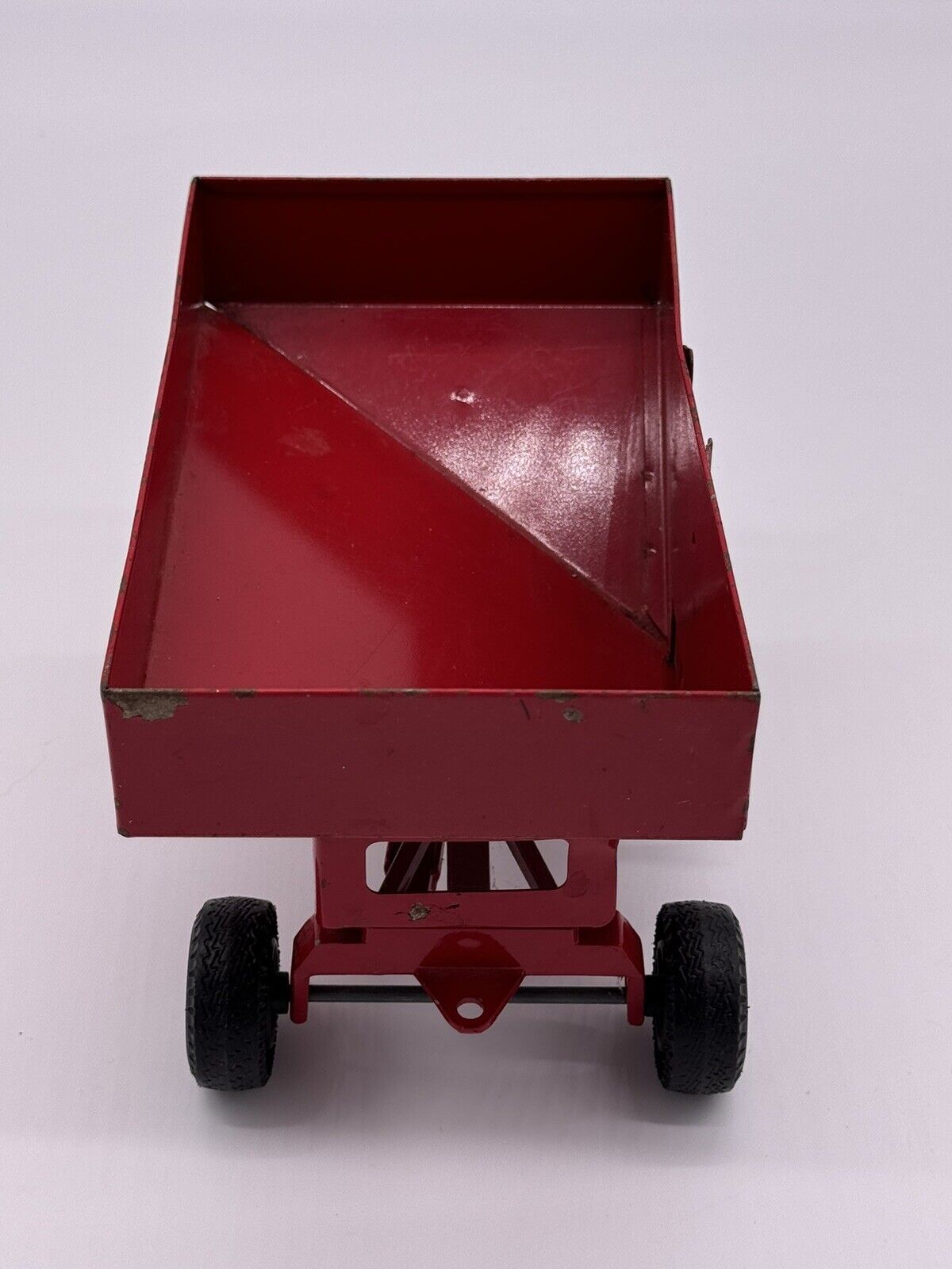 Vintage Ertl 1960's 1968 Red Gravity Feed Wagon 1/16 Excellent Shape 005