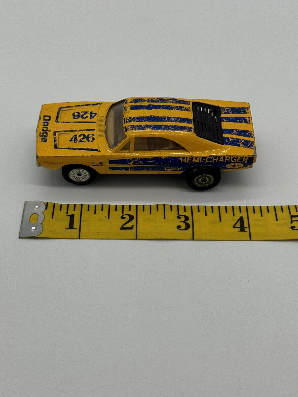 Vintage Dodge Charger 426 Hemi Yellow Diecast Model Car 1:48 Made in Macau 006