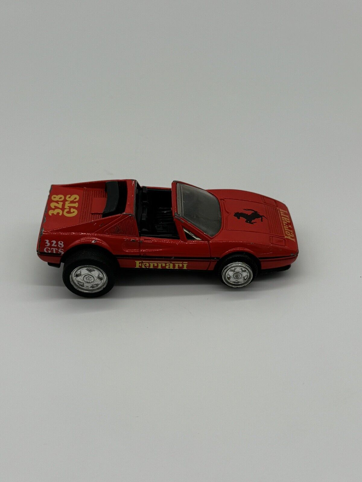 Vintage Hot Wheels Mattel Ferrari Red Fast 1986 Diecast Small Race Toy Car 006