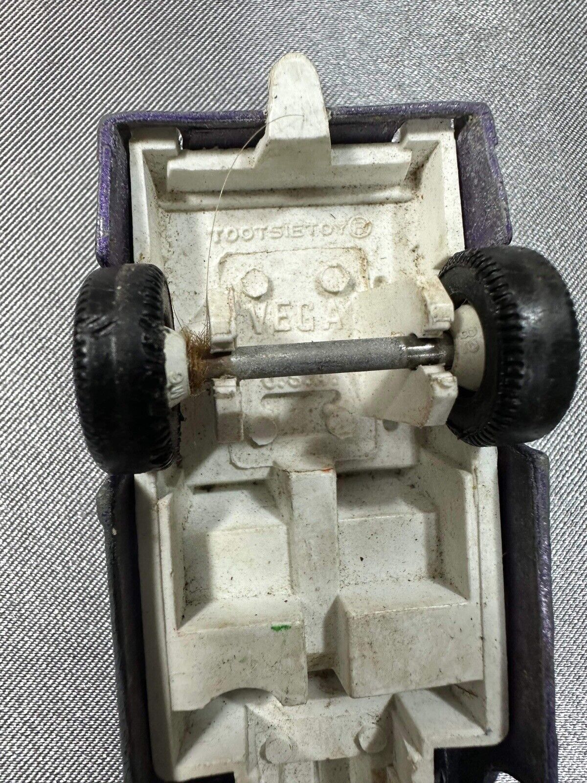 Lot of 5 Very Old Vintage Tootsie Toy Cars