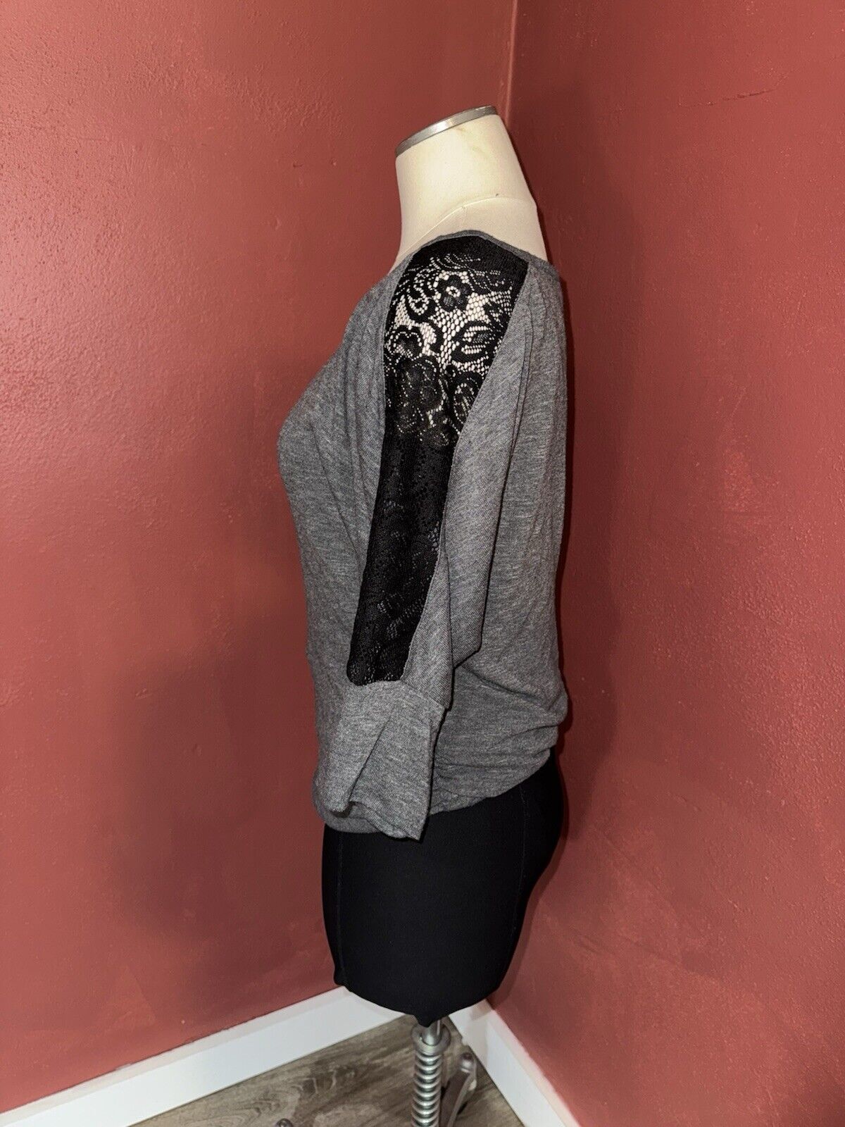 IZ BYER Grey Ribbed w/ Black Laced Top ~ Sz M