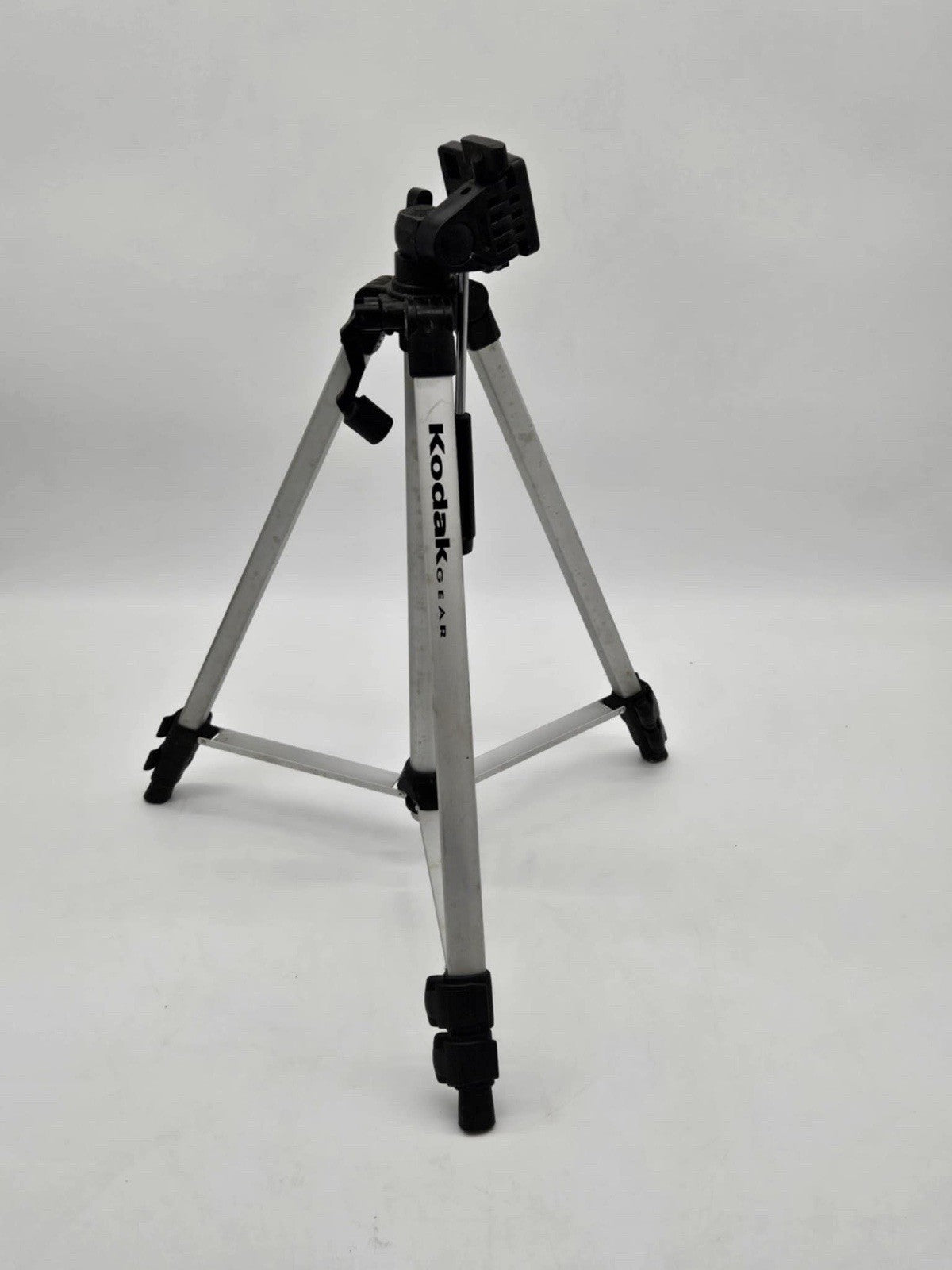 Kodak LIGHT ALUMINUM TRIPOD ~ Max Height of 54”