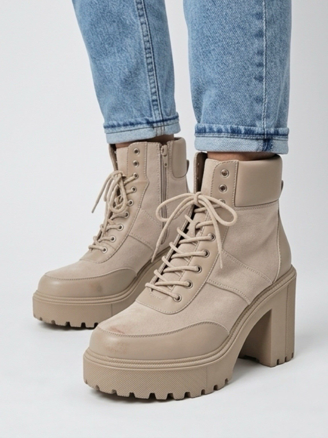 Rogue Beige Platform Heeled Combat Boots Women’s Size 8
