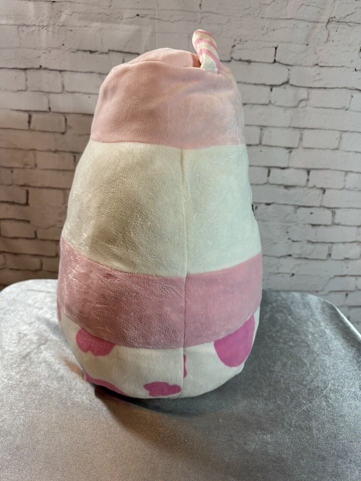 Squishmallows JUMBO AMELIE STRAWBERRY MILK 24" RARE Plush Toy