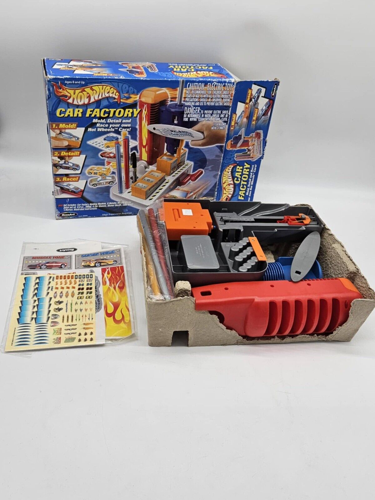 NEW Hot Wheels Car Factory Mold Set RoseArt