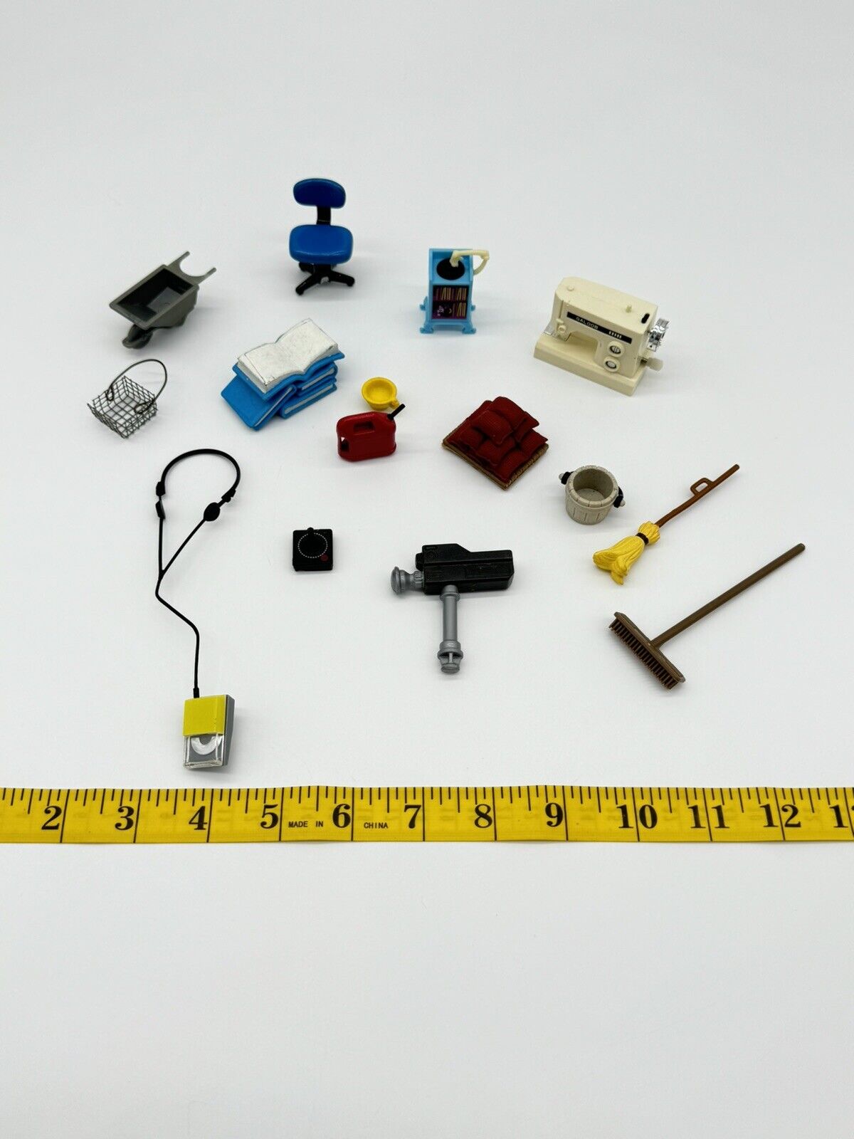 Vintage Dollhouse Miniature Random Tiny Trinkets Lot Of 14 Pieces