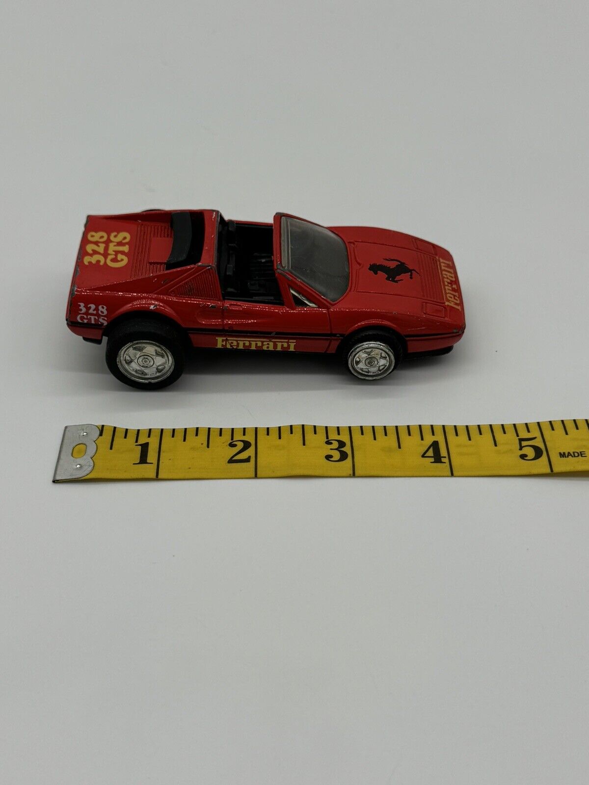 Vintage Hot Wheels Mattel Ferrari Red Fast 1986 Diecast Small Race Toy Car 006
