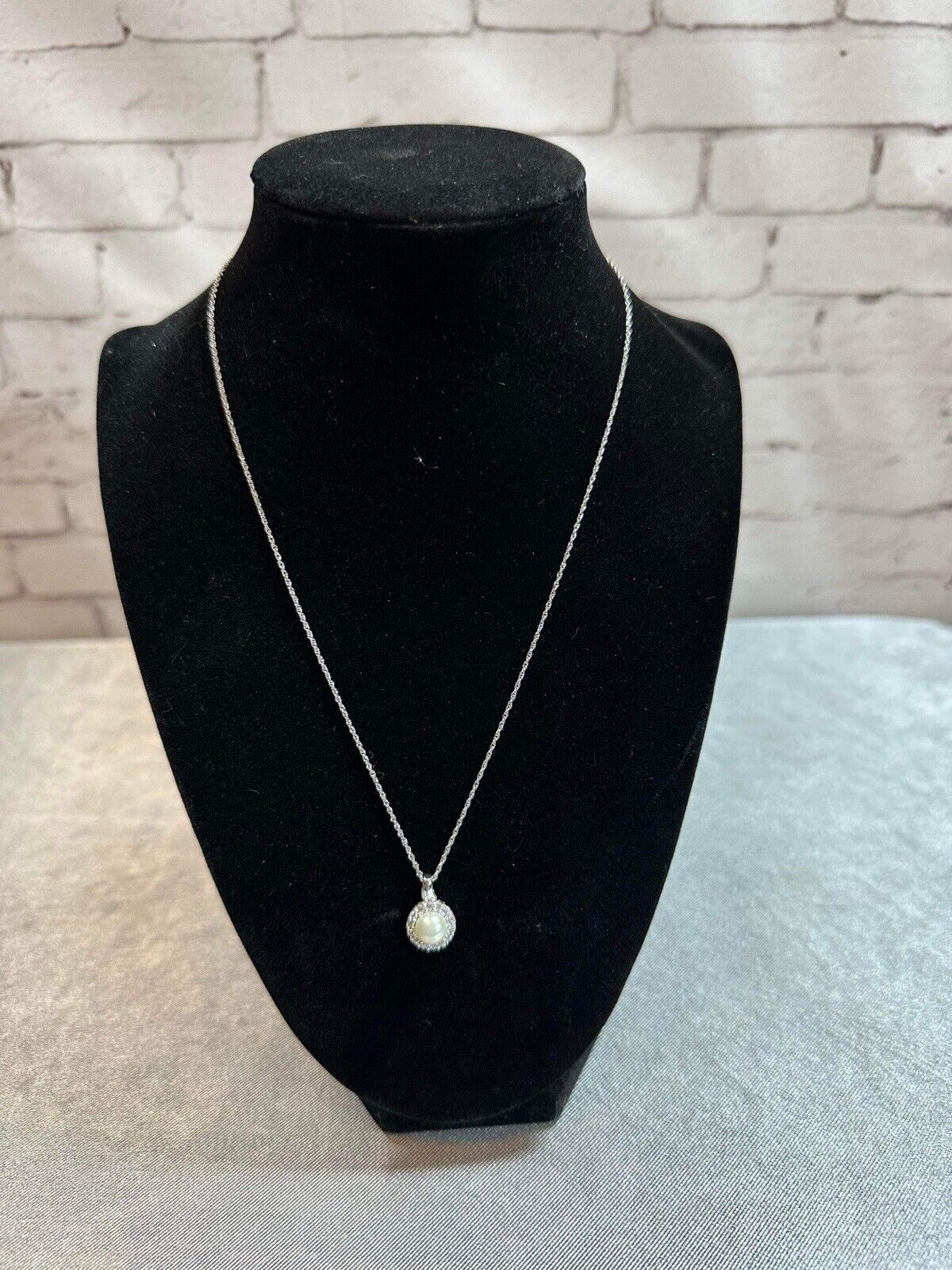 Round Pearl 10mm Simulated Cz Gemstone 925 Sterling Silver Jewelry Necklace MJWL