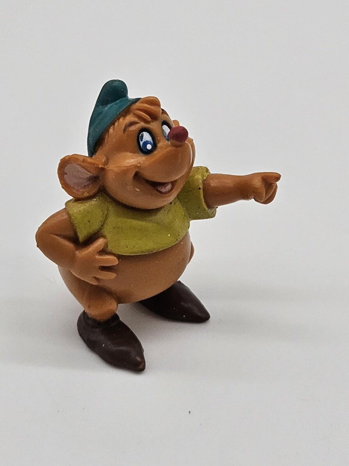 Vintage Disney Cinderella Gus Mouse Miniature PVC Tiny Mini Figure Collectible