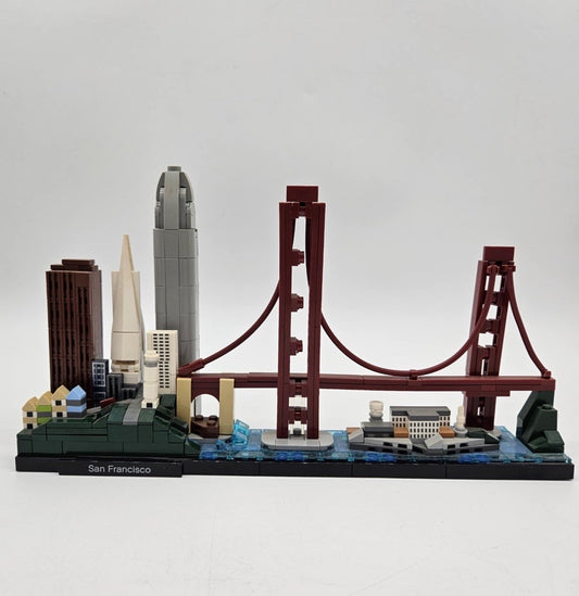 Lego Architecture 21043 San Francisco Skyline Collection