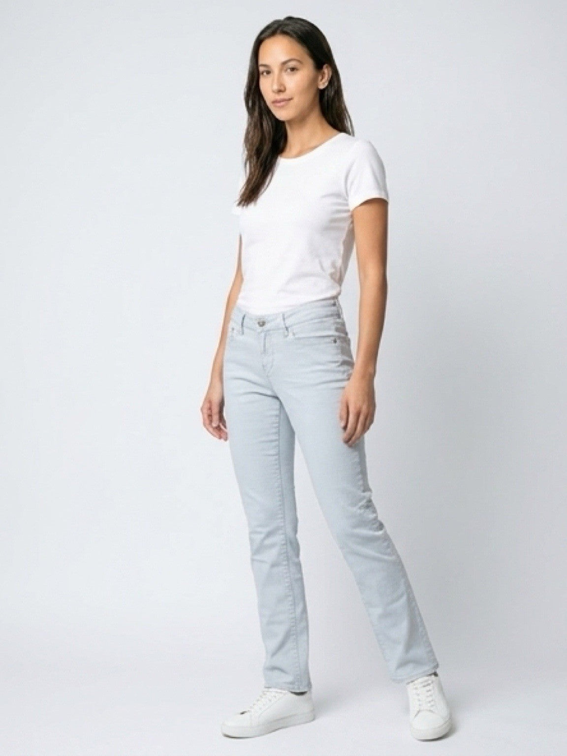 Levi’s Demi Curve Classic Rise Straight Light Wash Jeans Size 2/26
