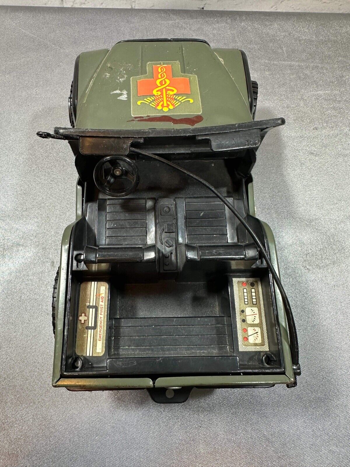 VINTAGE 80s TONKA M*A*S*H UNIT 4077th JEEP MEDICAL UNIT METAL TOY