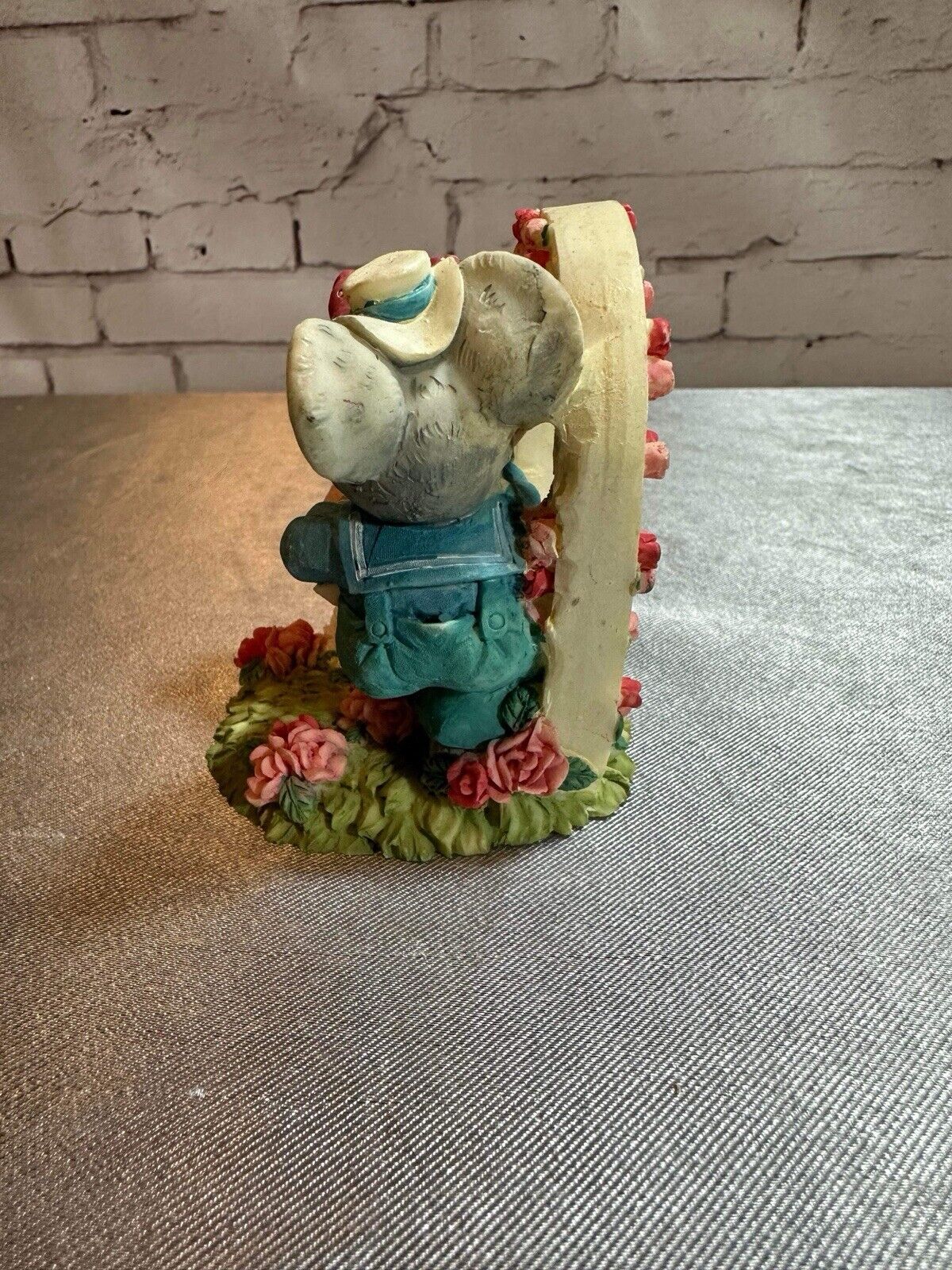 Vintage Loving Mice Ceramic Figurine W/ Roses & Guitar
