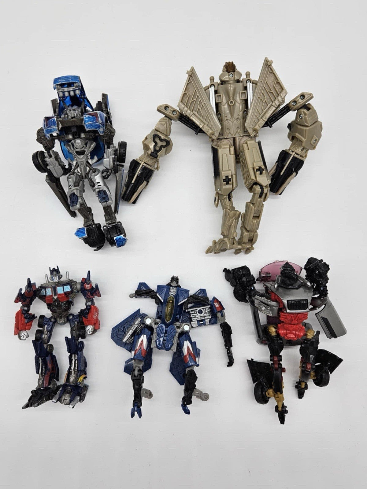 Lot of 5  Transformers Dark of the Moon Action Figures