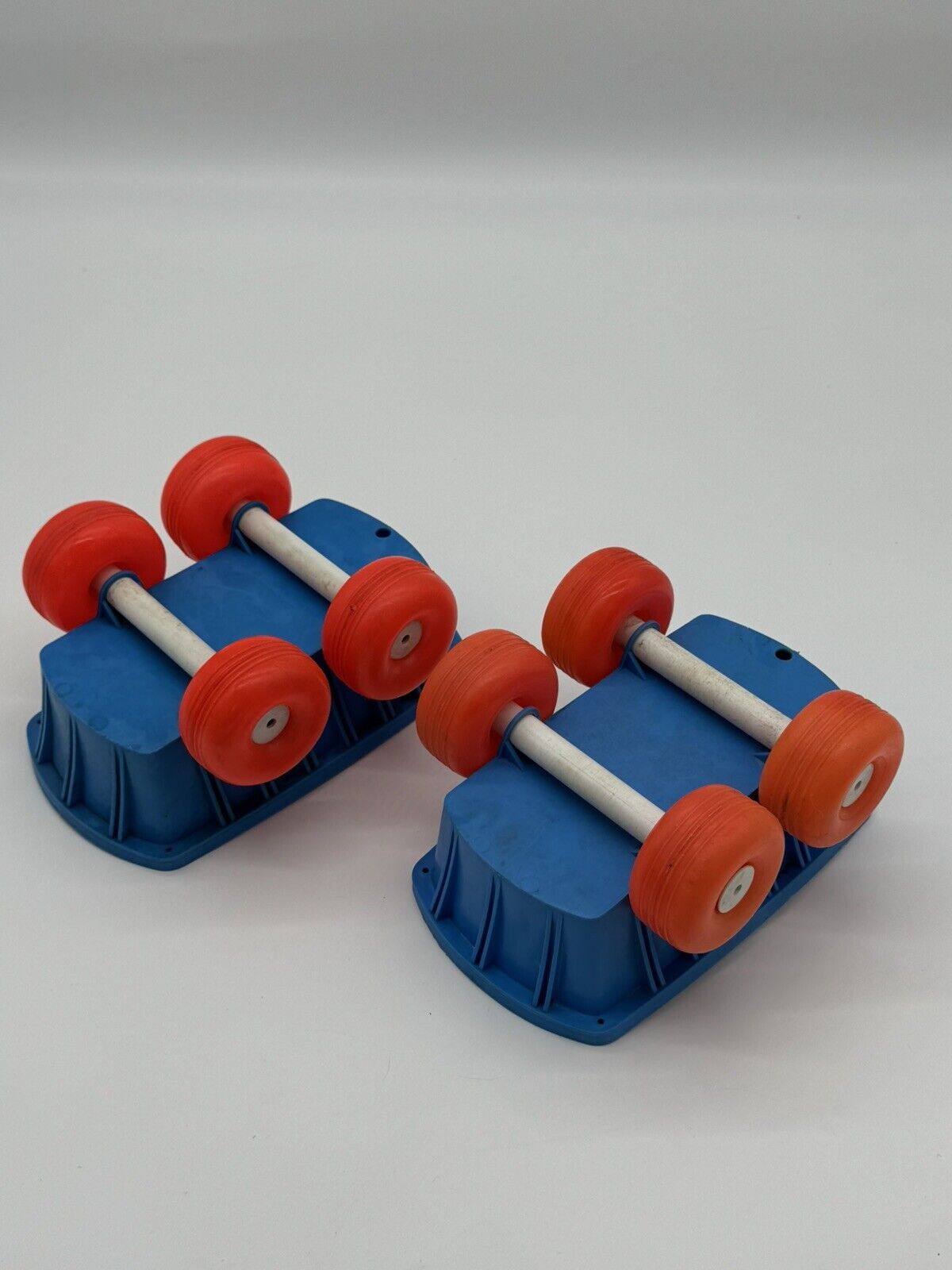 Plastic Vintage Blue Biggie W/ Red Wheels 005