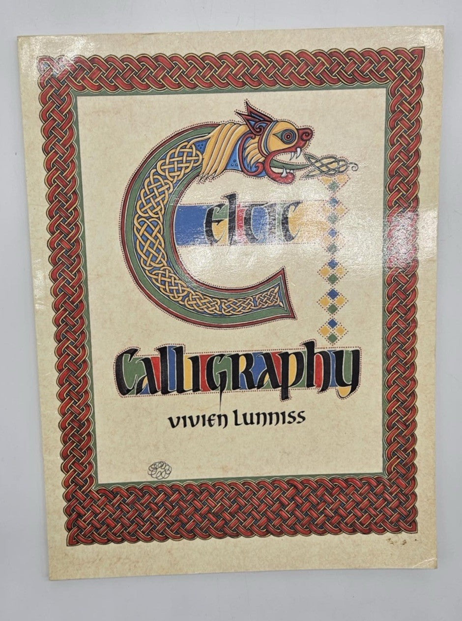 CELTIC CALLIGRAPHY by Vivien Lunniss - 2000 - handwriting