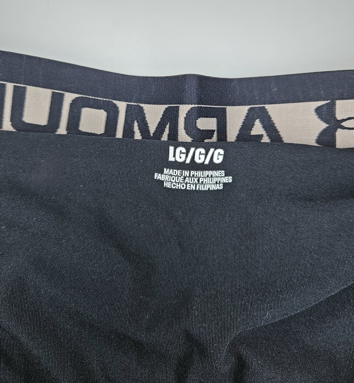 Under Armour Tan Athletic Shorts Men’s LG
