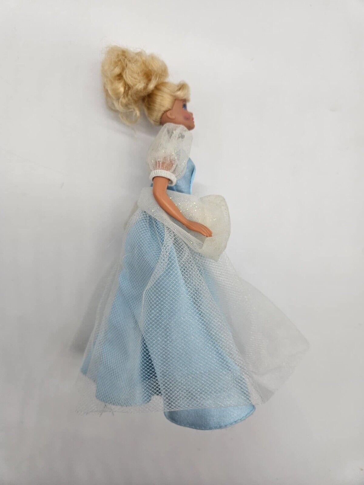 VTG Disney Princess Classic Cinderella Mini Doll With Ballgown Dress