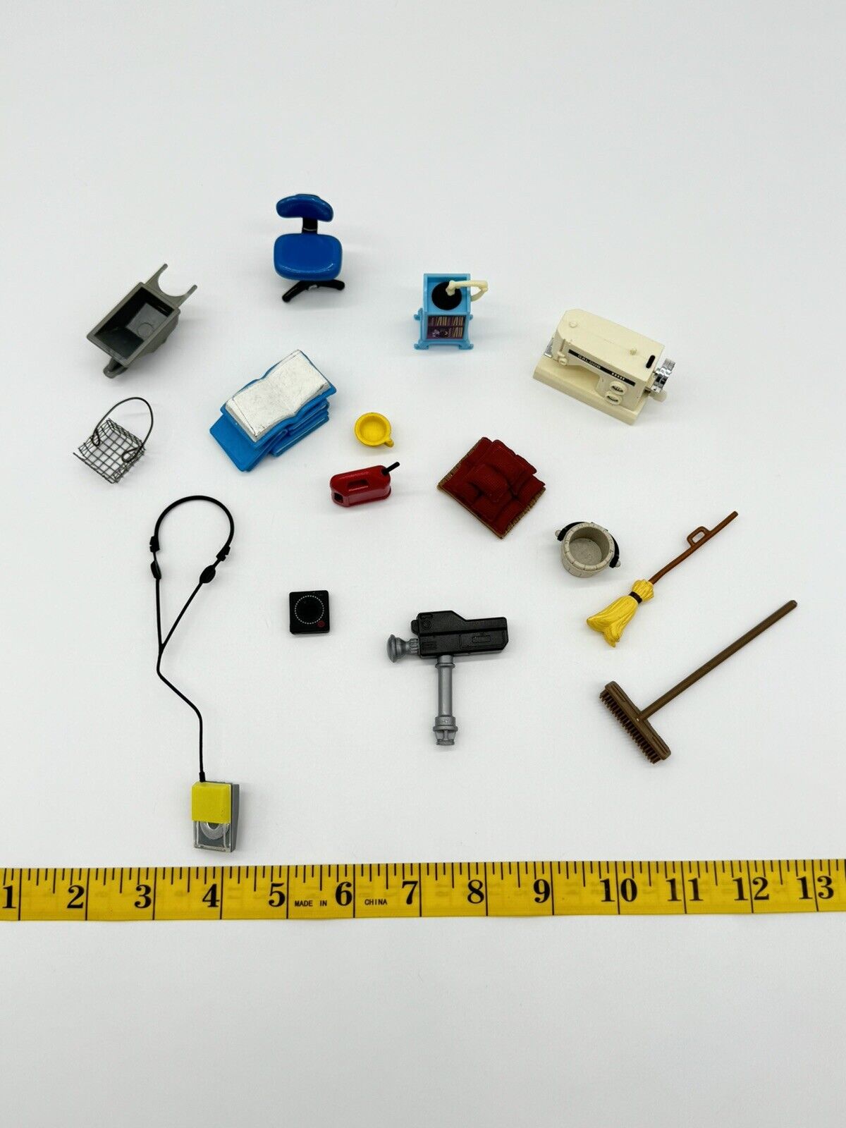 Vintage Dollhouse Miniature Random Tiny Trinkets Lot Of 14 Pieces