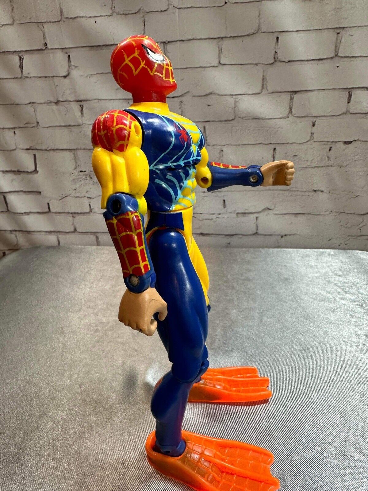 Rare Vintage Spider Man 2000 Action Figure With Flippers Adjustable VCTY FNF