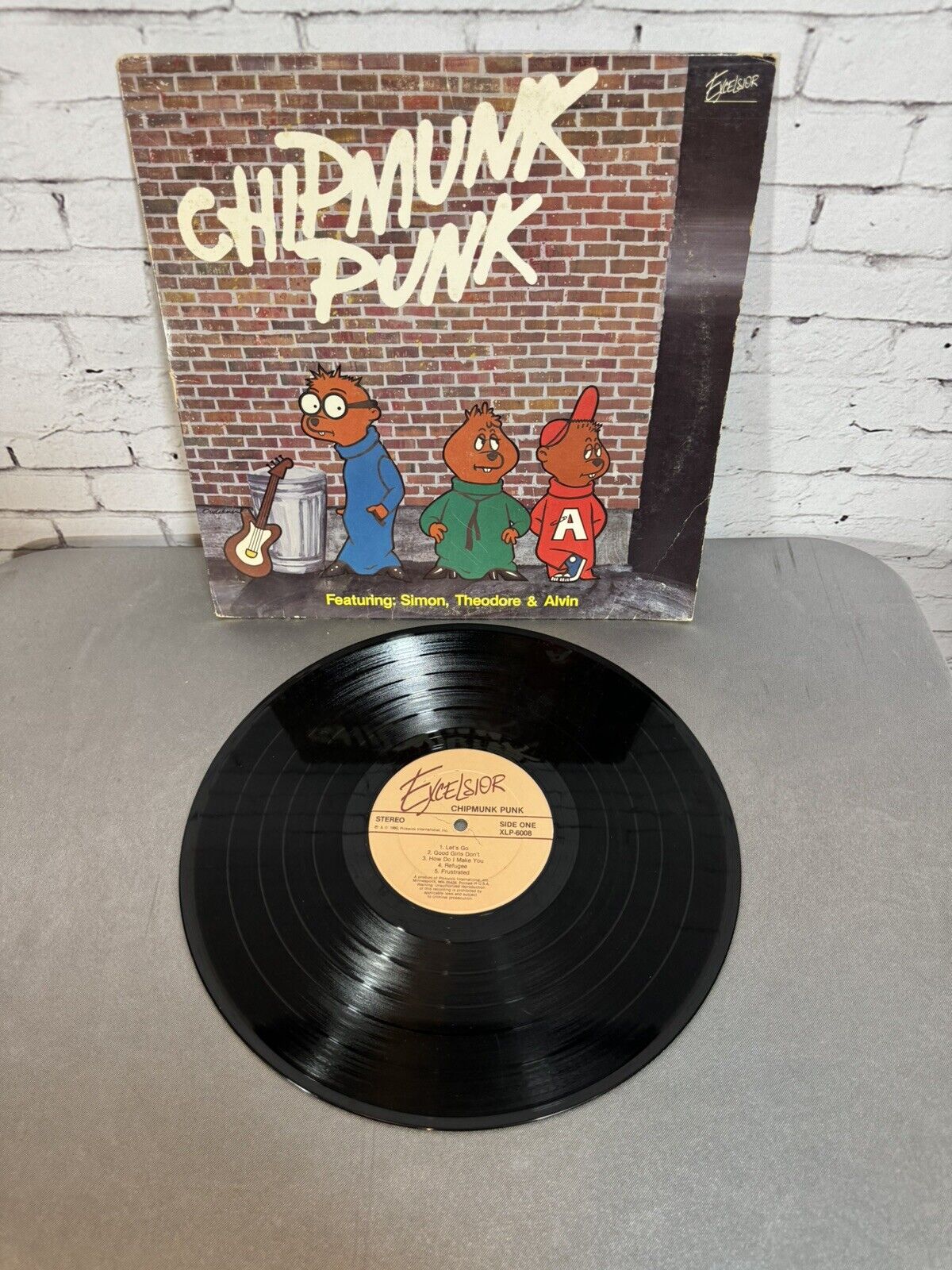 The Chipmunks- Chipmunk Punk 1980 XLP-6008 Vinyl 12'' Vintage