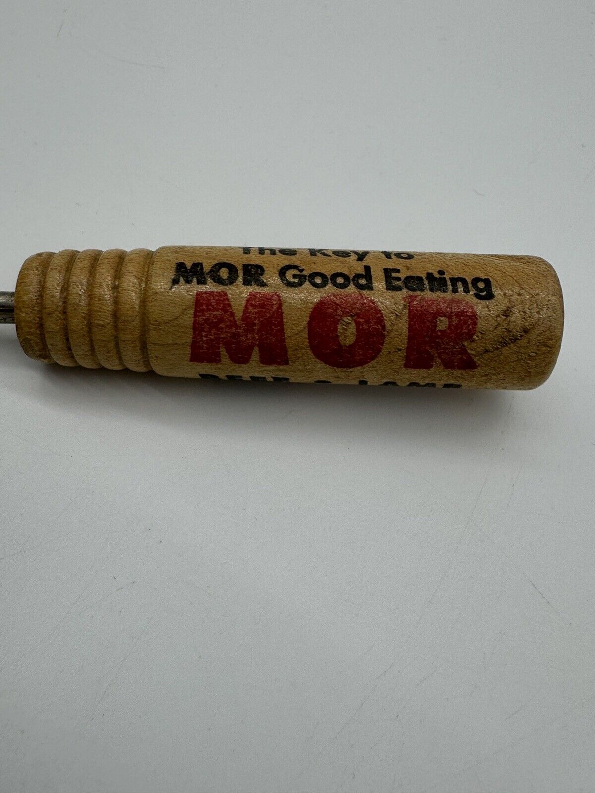 VINTAGE KITCHEN WILSON & CO MOR GOOD EATING BEEF LAMB  VEAL PORK WOOD CAN OPENER