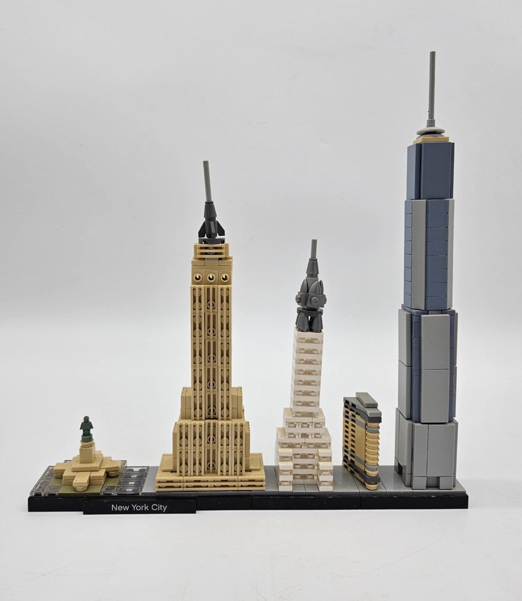 LEGO Architecture: New York City 21028 (2016)