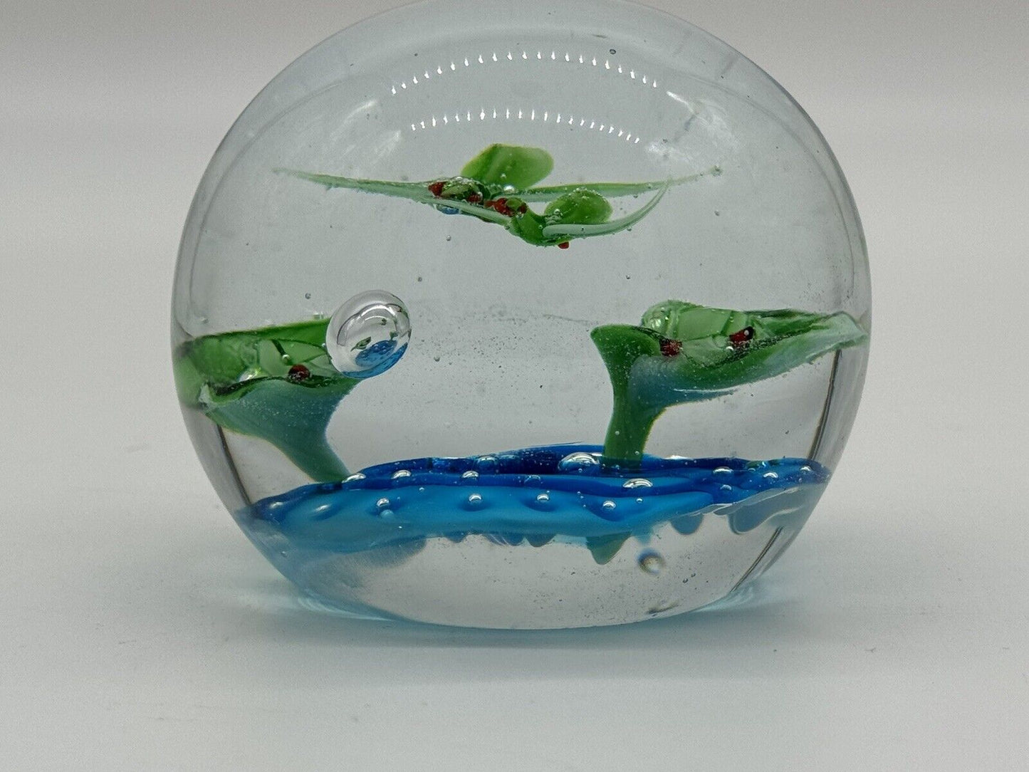 MURANO HAND MADE ART GLASS PAPERWEIGHT BLUE WITH GREEN BIRDS AND FROGS