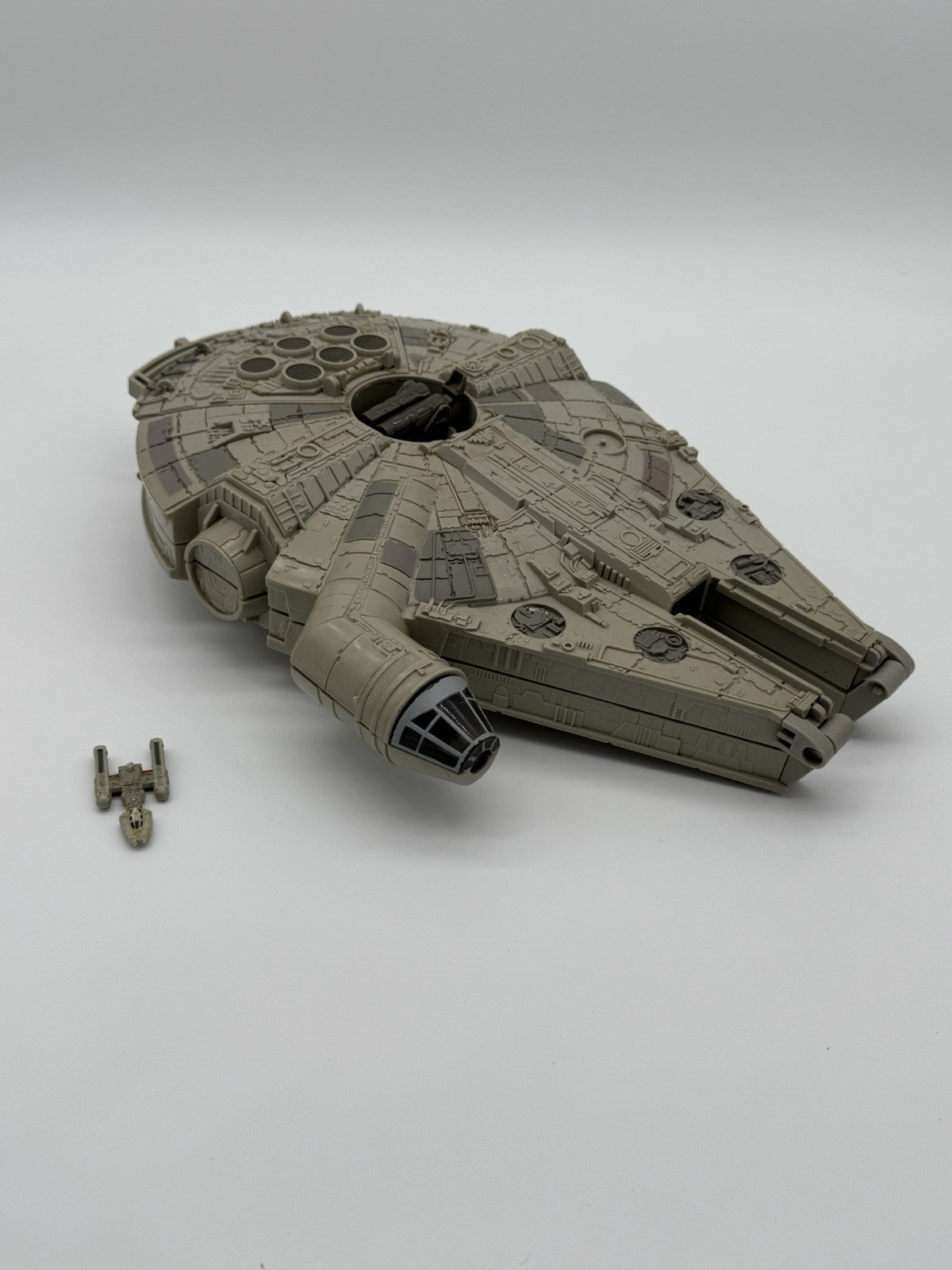 Star Wars Micro Machines Millennium Falcon w/ Y Wing Fighter