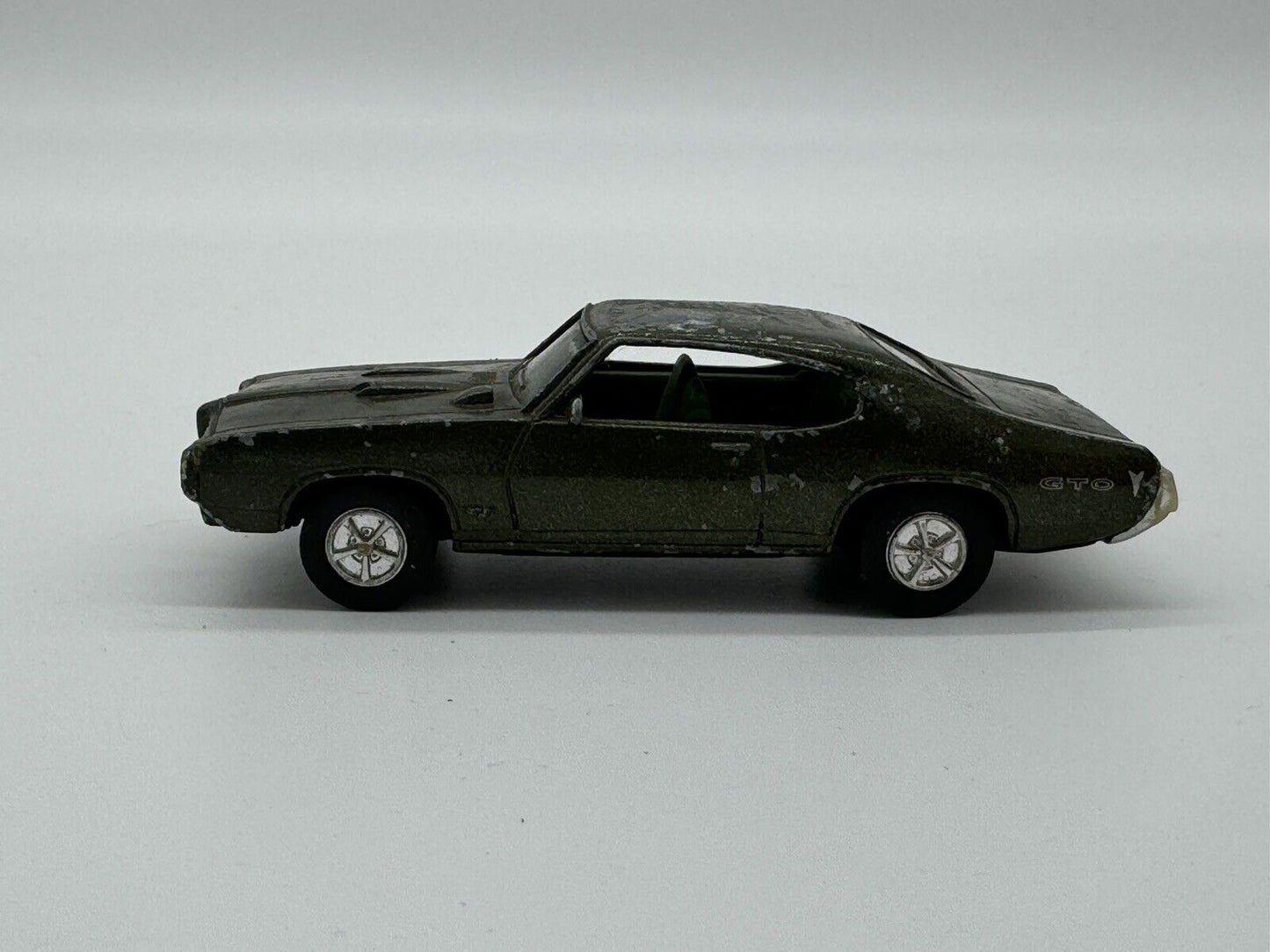 Ertl 1/43 1968 Pontiac GTO Vintage VEHICLES 006