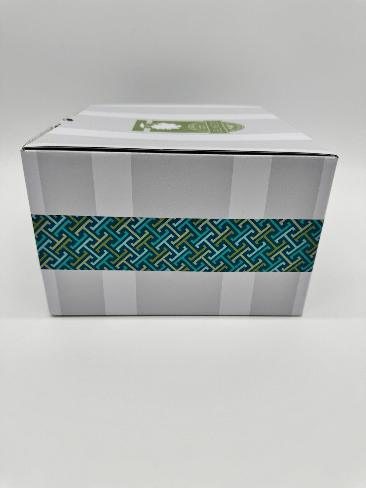 Scentsy Little Garden Wax Warmer with Customizable Succulents Retired