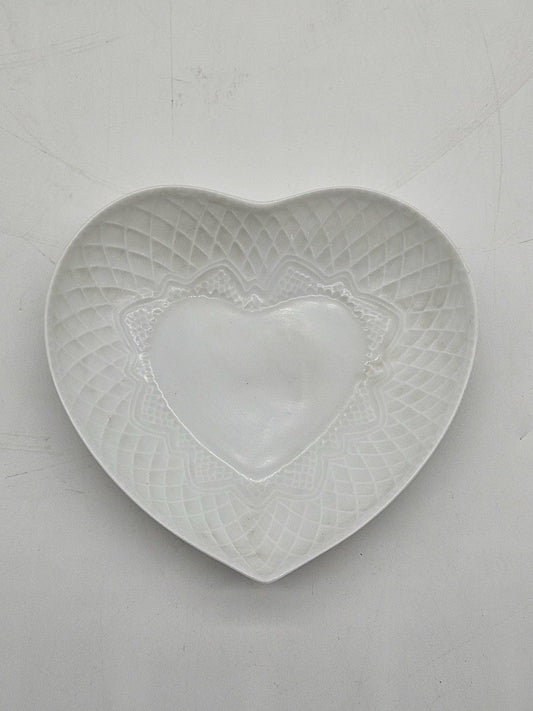 Andrea By Sadek Heart Candy Dish Bowl Made in Japan