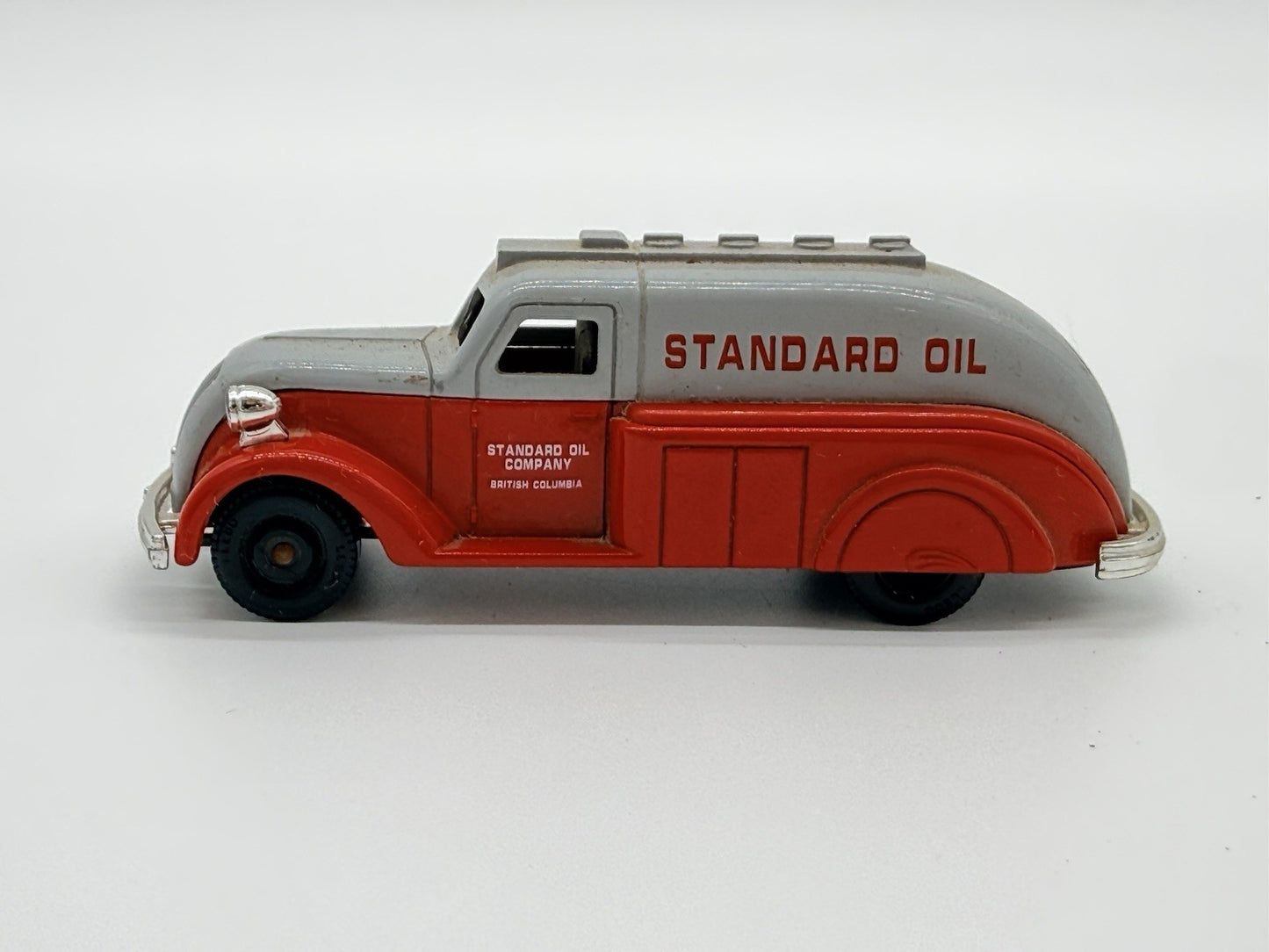 Chevron Lledo Standard Oil CO British Columbia Vintage Style Truck