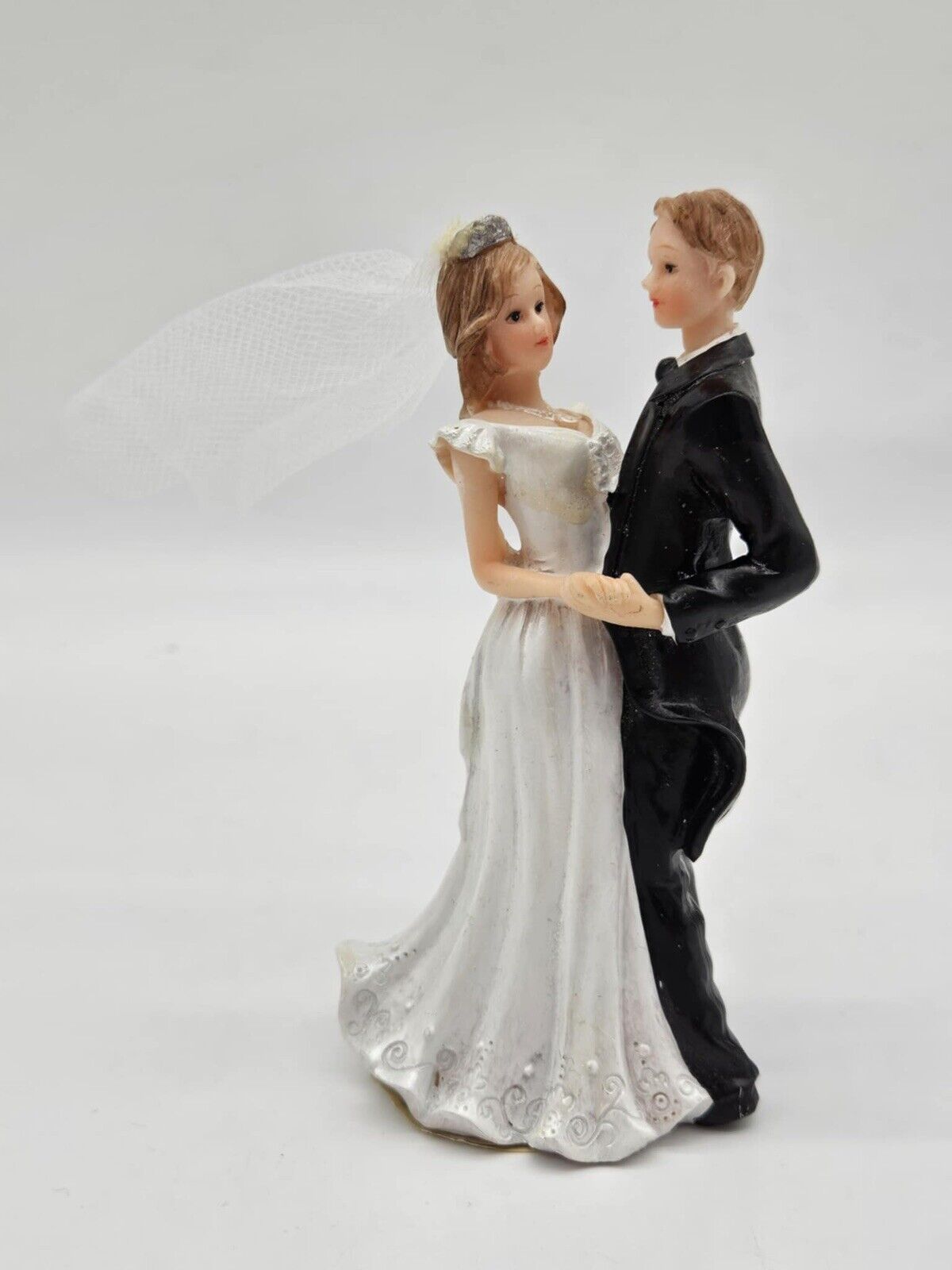 Vintage Romantic Groom Bride Resin Figurine Cake Topper Wedding