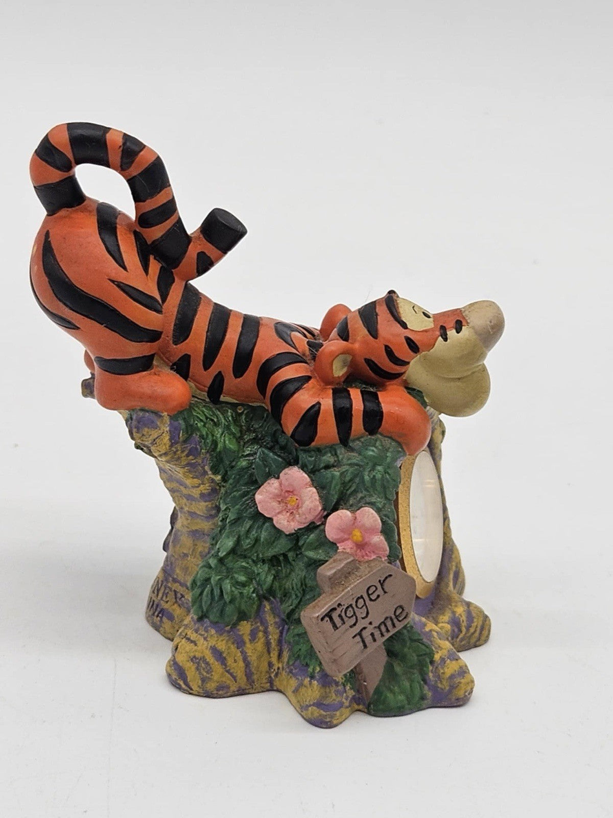 Fantasma Tigger Time Winnie-the-Pooh Miniature Clock Figurine Needs Battery