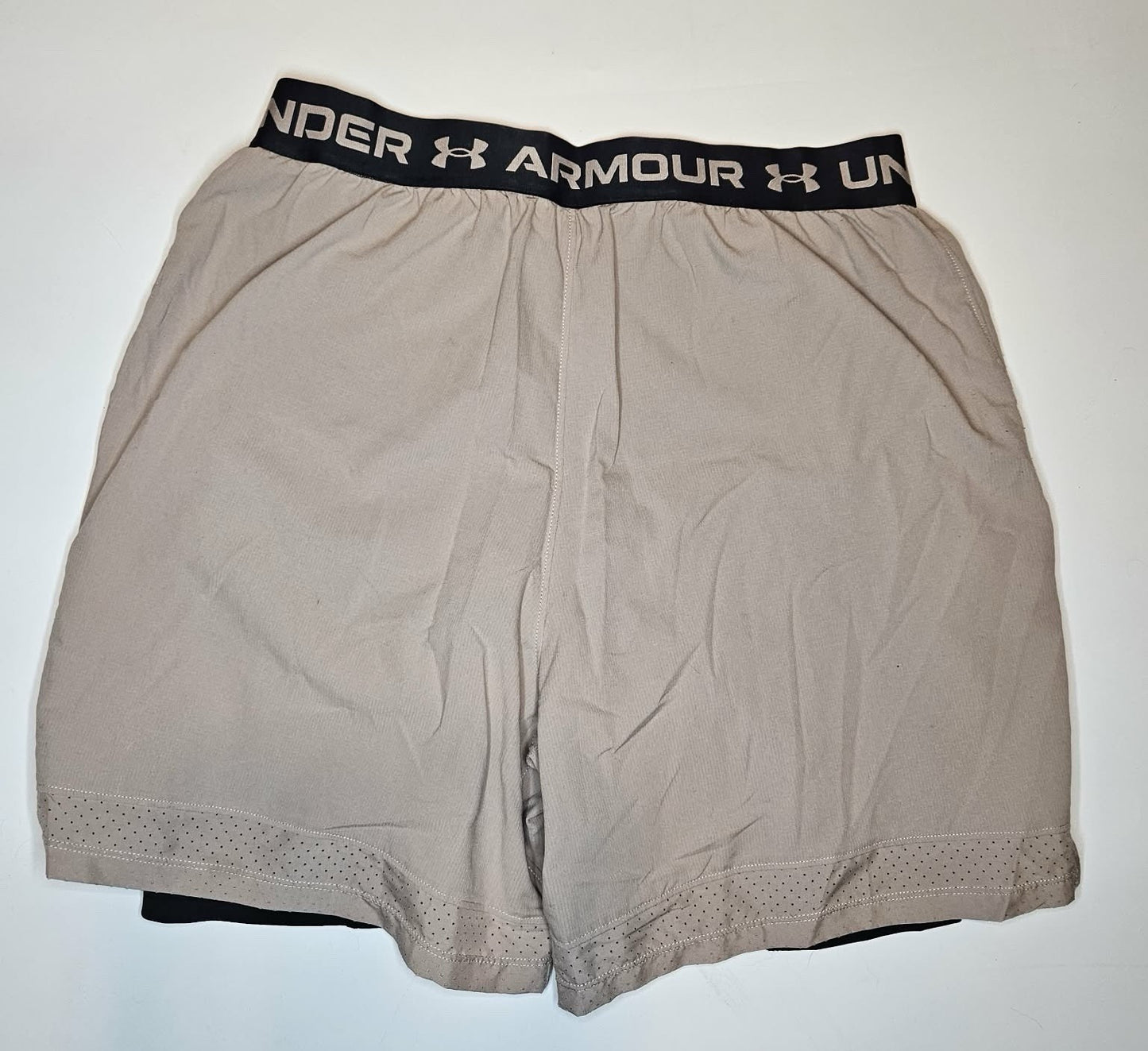 Under Armour Tan Athletic Shorts Men’s LG