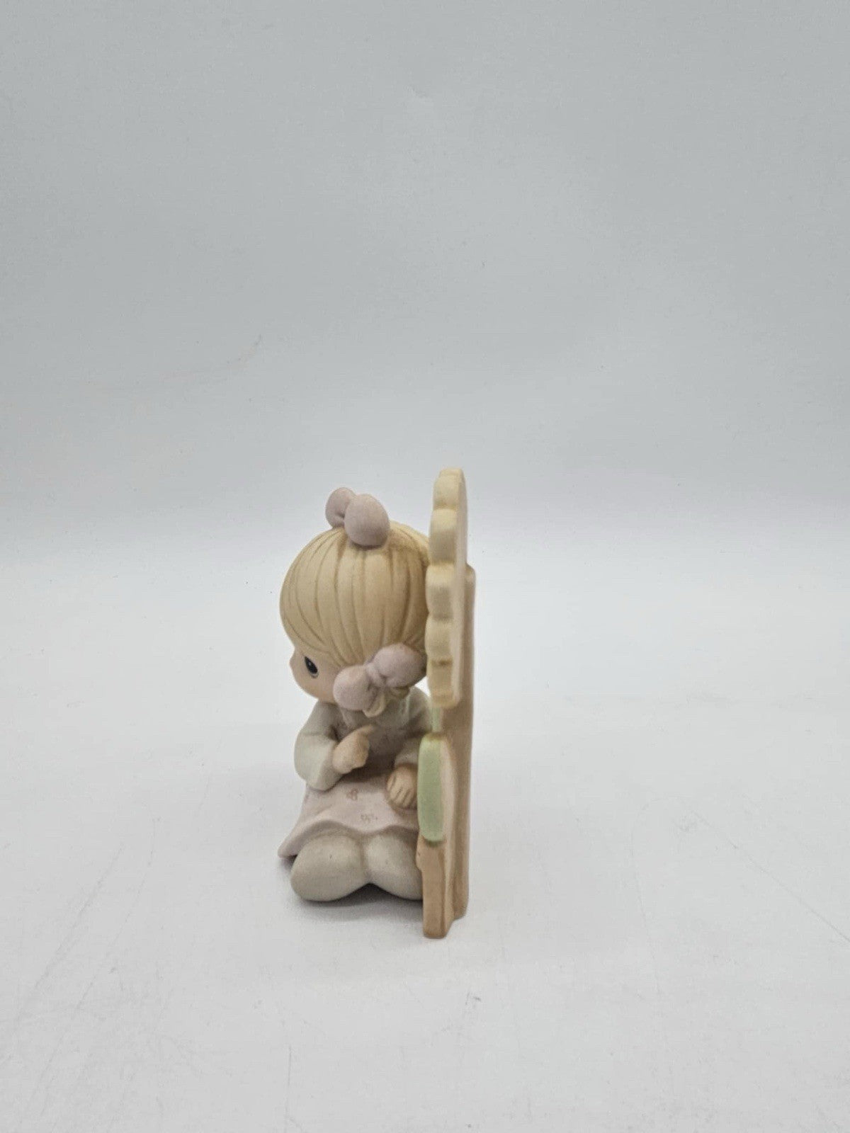 Precious Moments A GROWING LOVE Sunflower Figurine  E-0008
