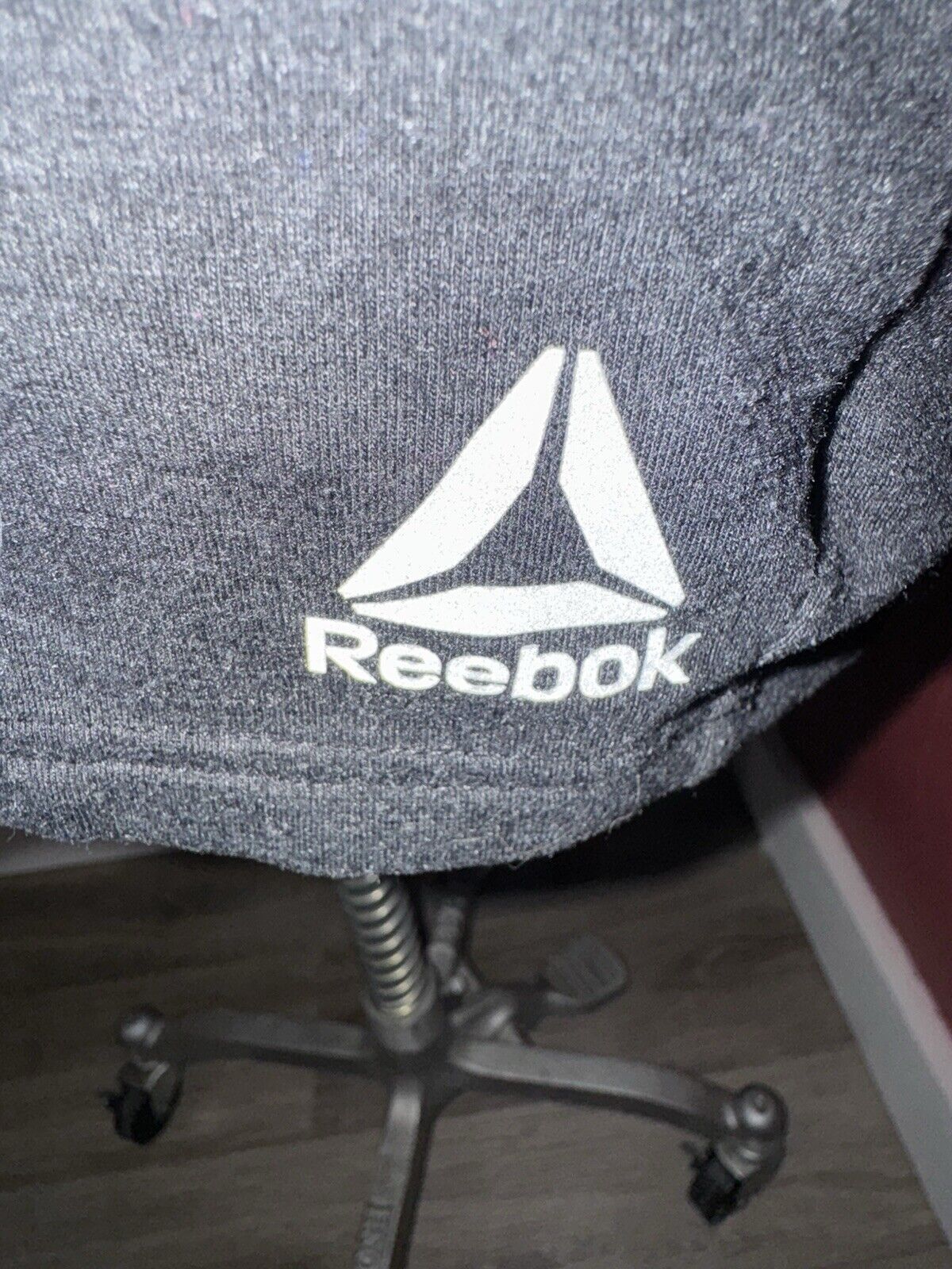 Reebok Women’s 1/4 Zip Pullover Black Jacket Top Reflective Graphics Size L