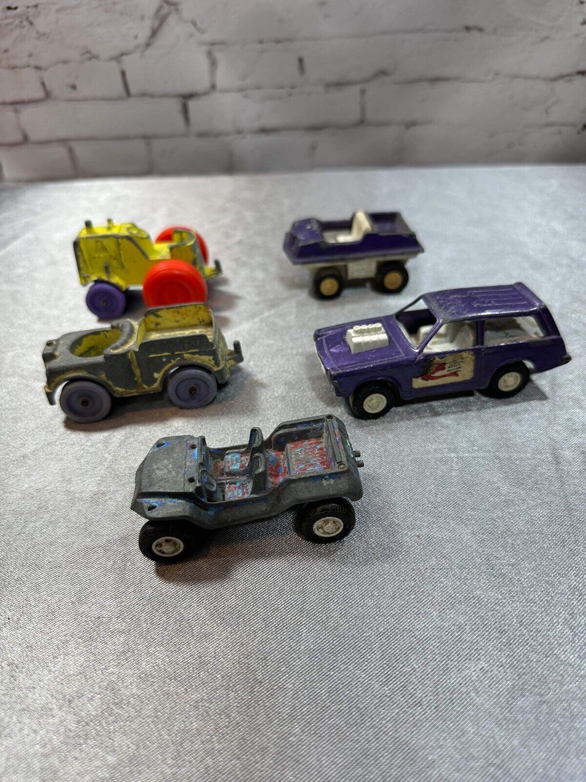 Lot of 5 Very Old Vintage Tootsie Toy Cars