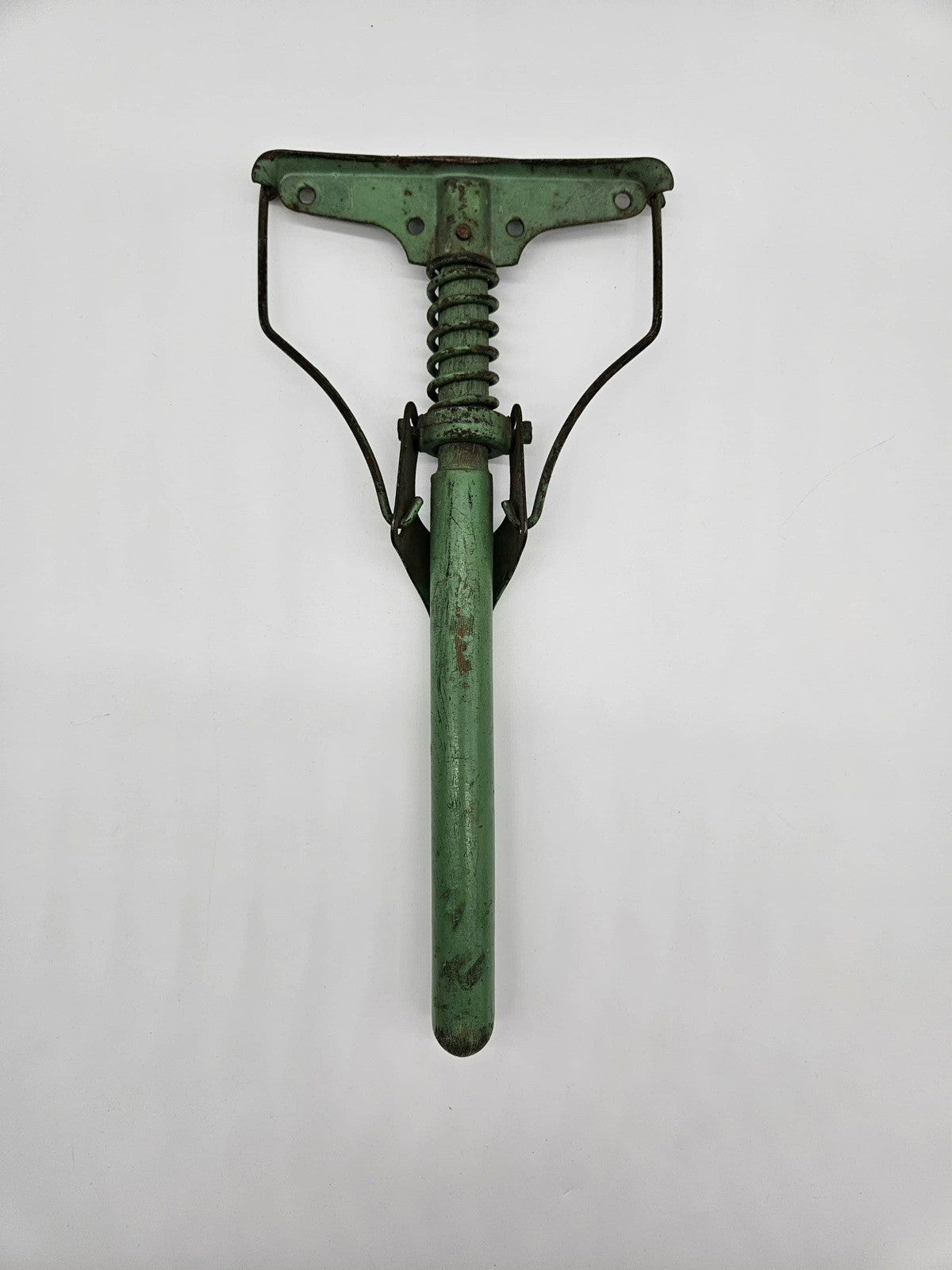 Vintage Spring-Loaded Jar Opener Clamp Tool Green Metal Mountable Kitchen Gadget