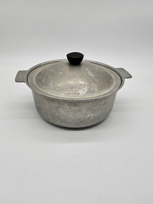 Vintage Kitchen KRAFT Aluminum Dutch Oven 3 Quart with Lid