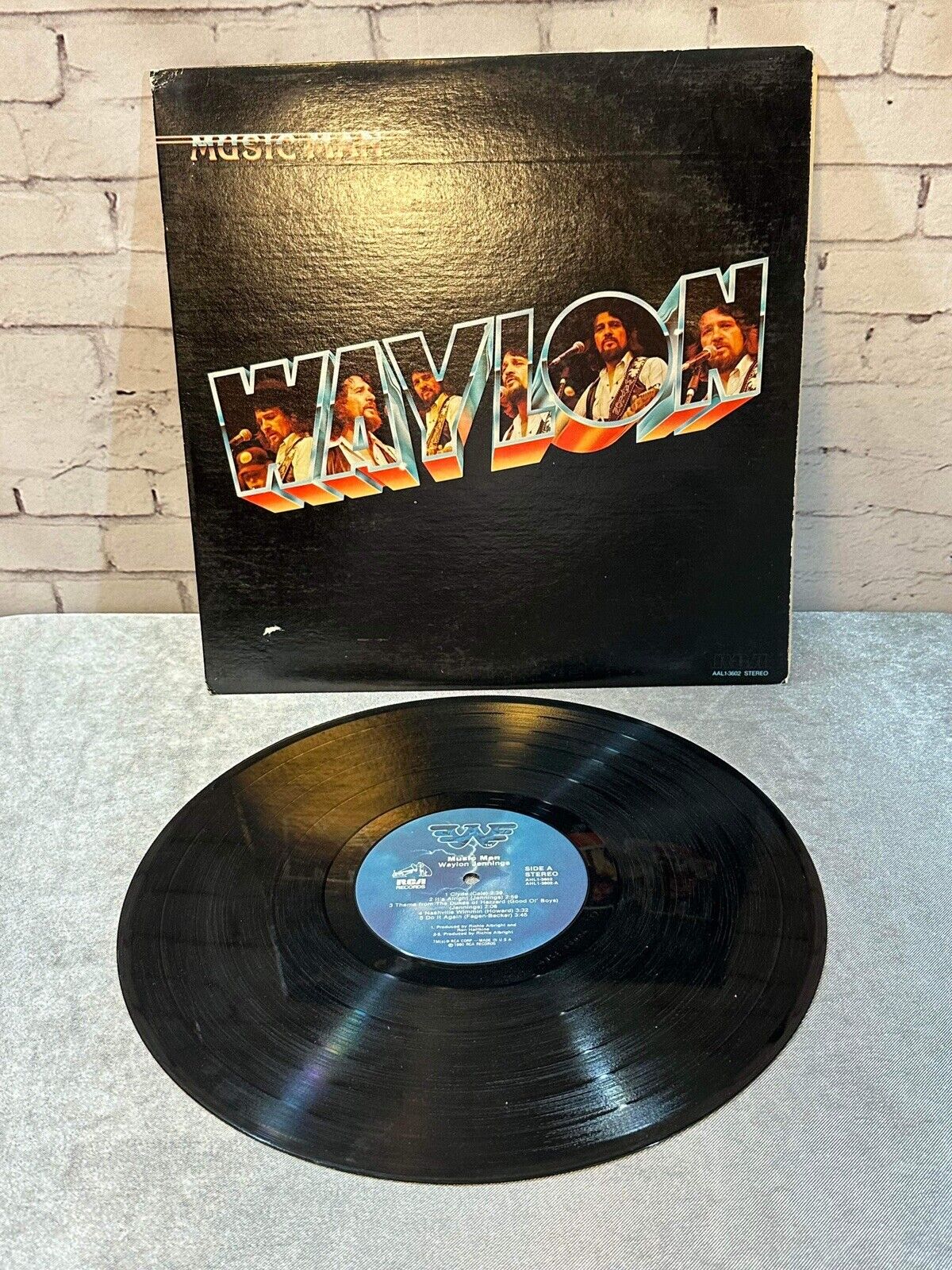 Waylon Jennings - Music Man (1980 RCA  AHL1-3602) LP Vinyl