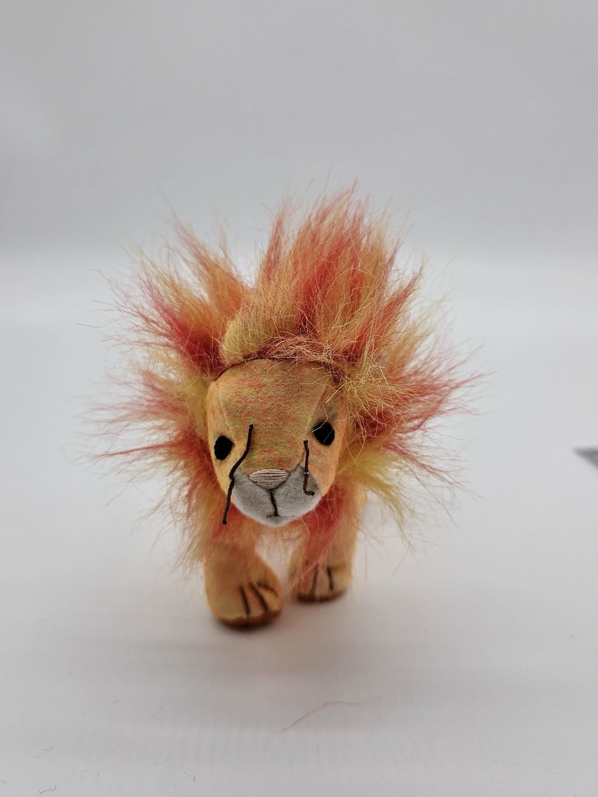 Ty 2000 Beanie Baby Bushy Lion Orange Yellow