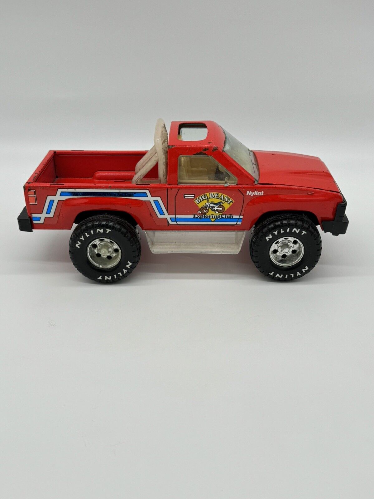 VINTAGE Nylint 4x4 Truck Big Beast Exploring Club Red Pickup Pressed Steel 12"