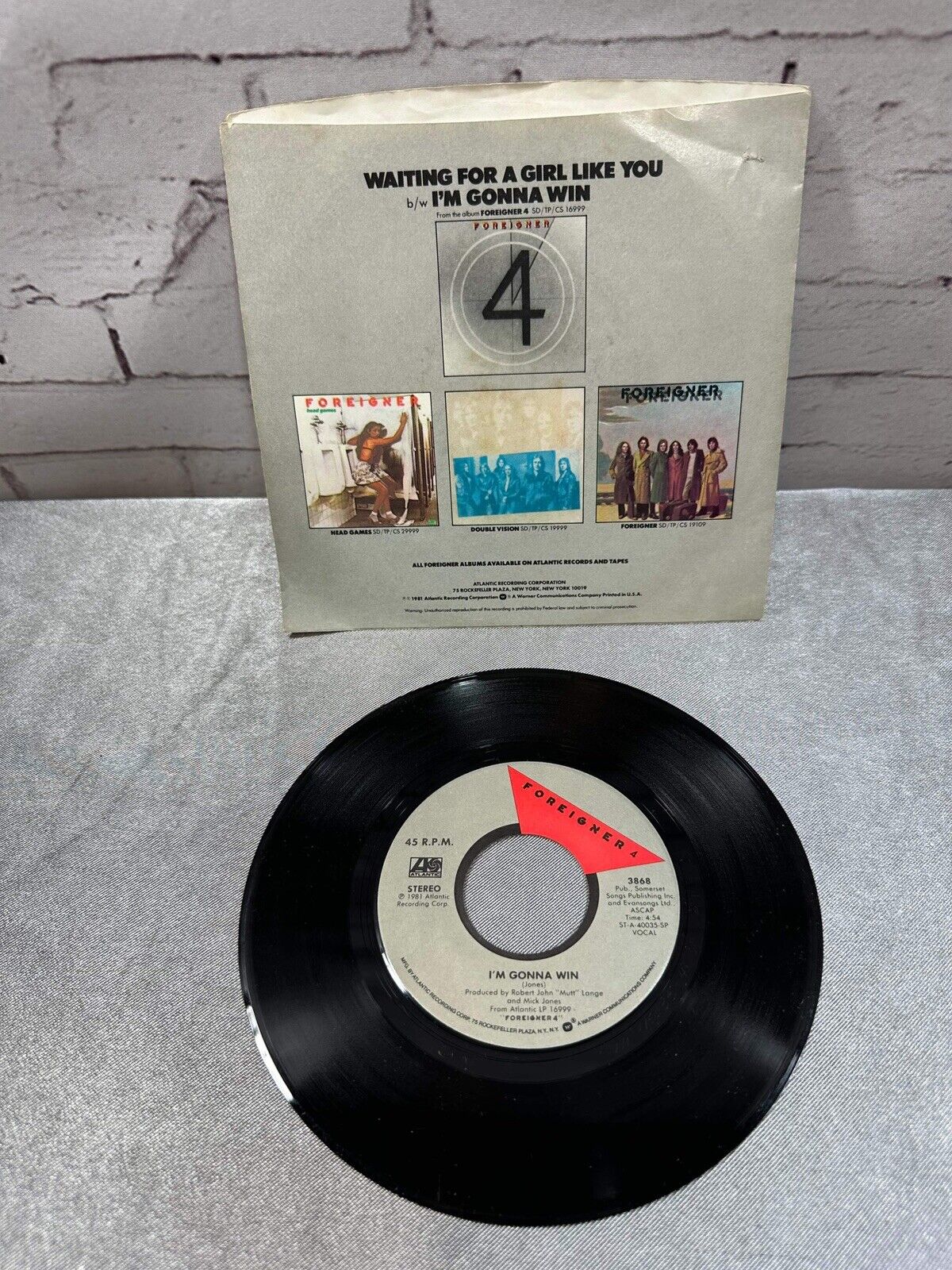 Foreigner - I'm Gonna Win & Waiting For a Girl Like You - Atlantic 45 RPM 1981