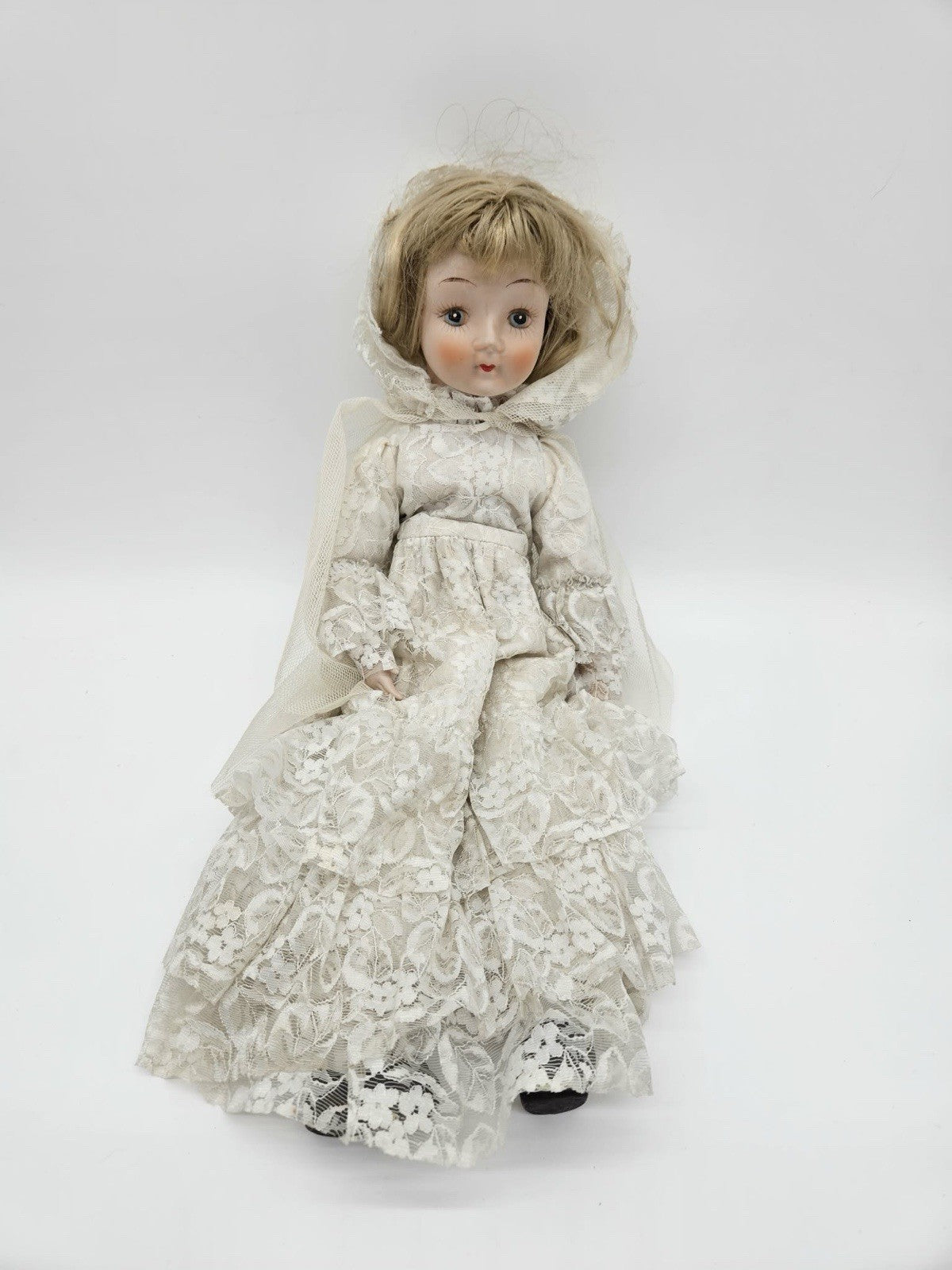 Vintage 1977 Albert E. Price Porcelain Bride Doll