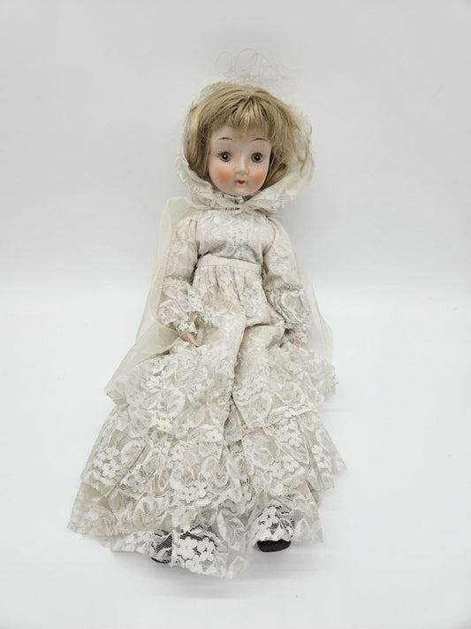 Vintage 1977 Albert E. Price Porcelain Bride Doll