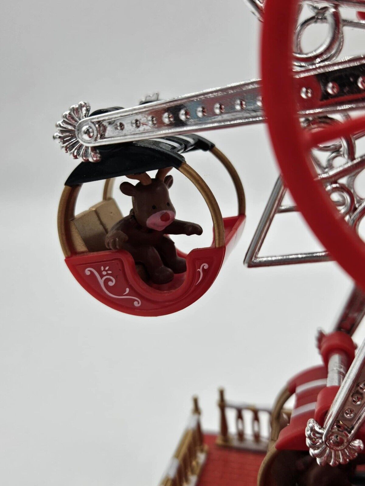 Holiday Ferris Wheel by Maisto Rotating Animated Musical Battery Powered Working
