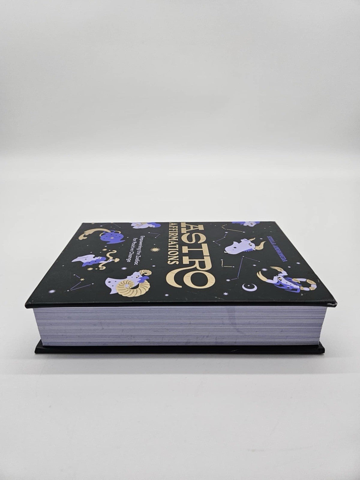 AstroAffirmations: Empowering the Zodia- 1784885355, hardcover, Stella Andromeda