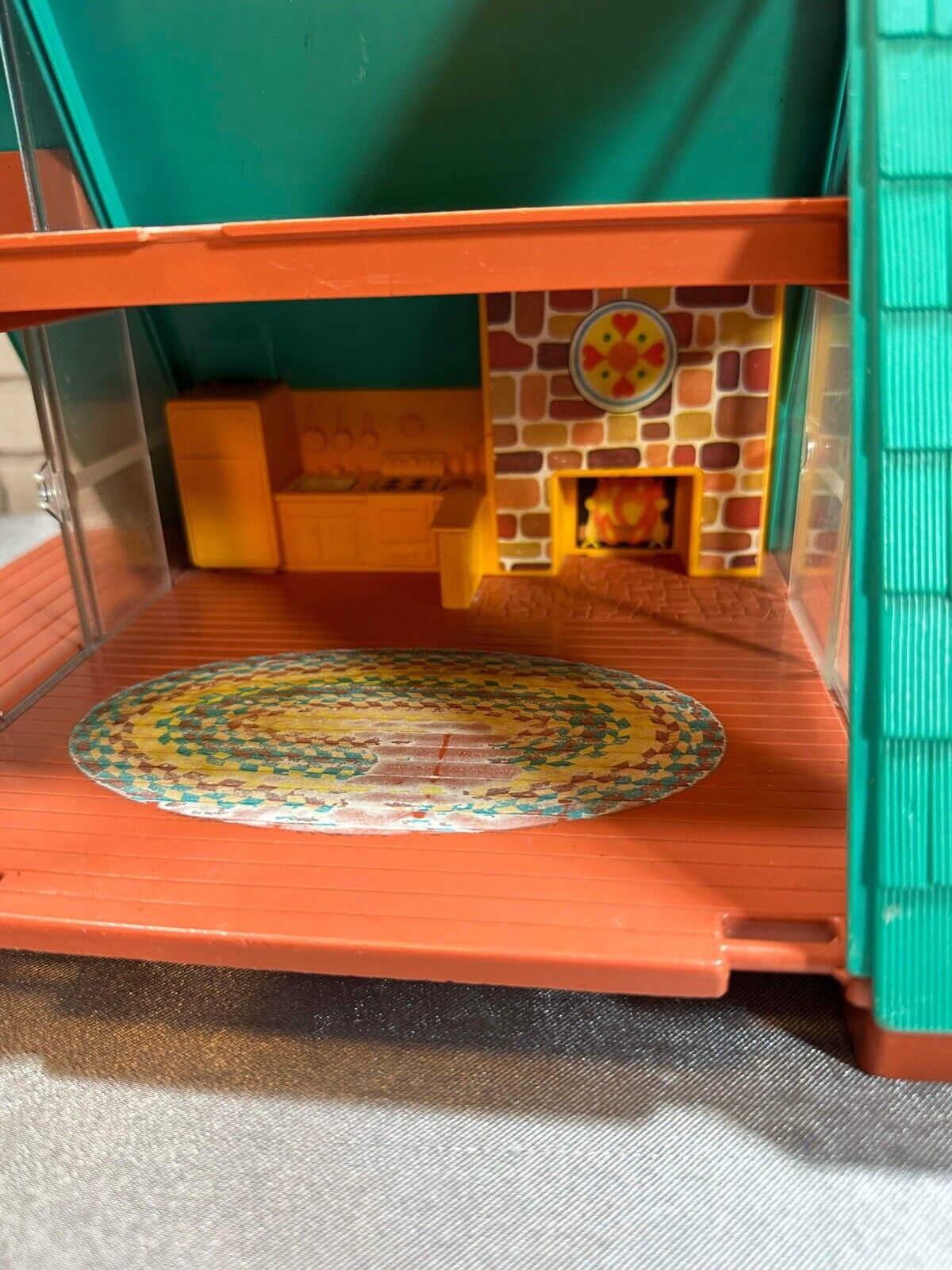 Fisher Price Play Family Little People 990 A Frame Chalet House 1974